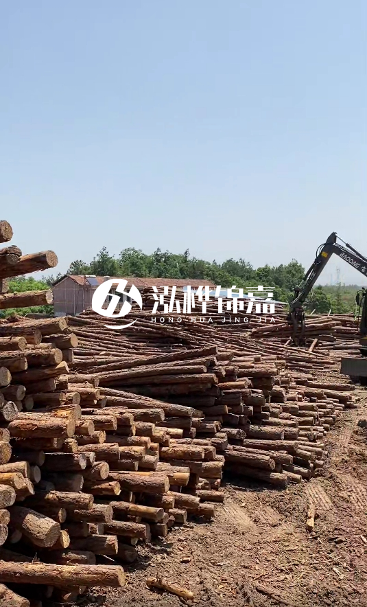 商丘挖機打木樁專業(yè)施工-松木樁打樁木價格哪家供應商更實惠？