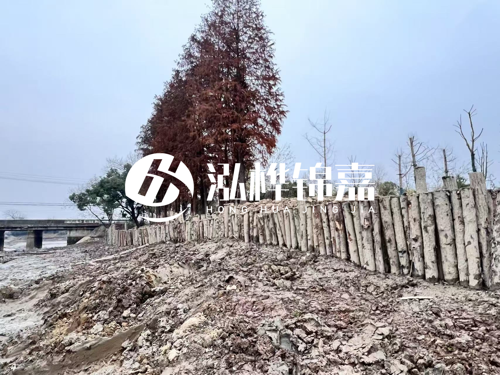 平?jīng)鐾跈C打木樁專業(yè)施工-松木樁工程量怎么計算的？