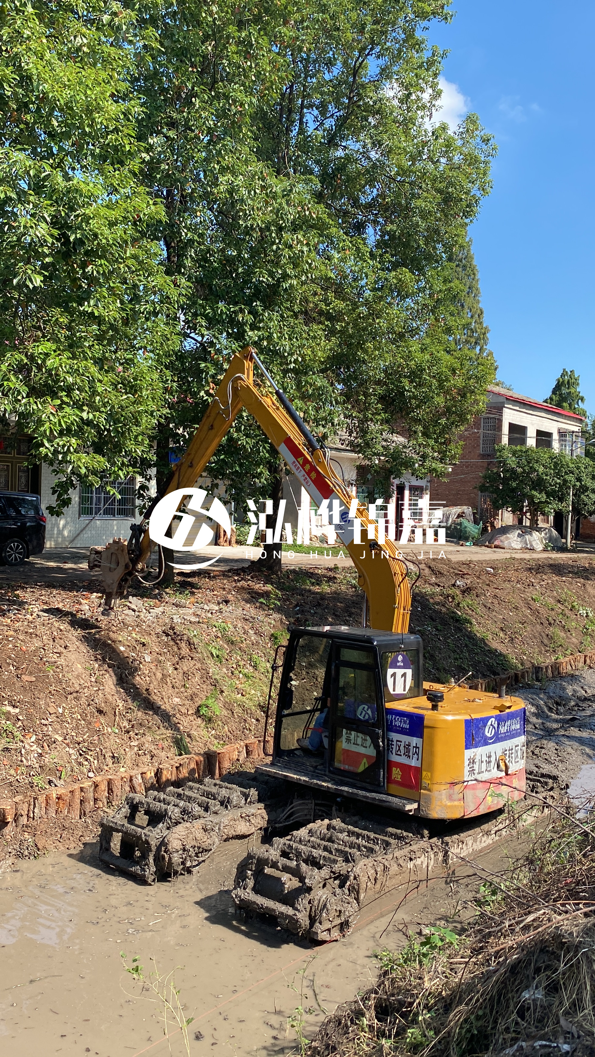 挖機壓松木樁可行嗎？真相在這里？