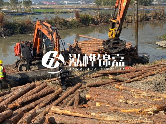 湖南松木樁批發(fā)廠家-5米松木樁批發(fā)1000根有優(yōu)惠嗎？