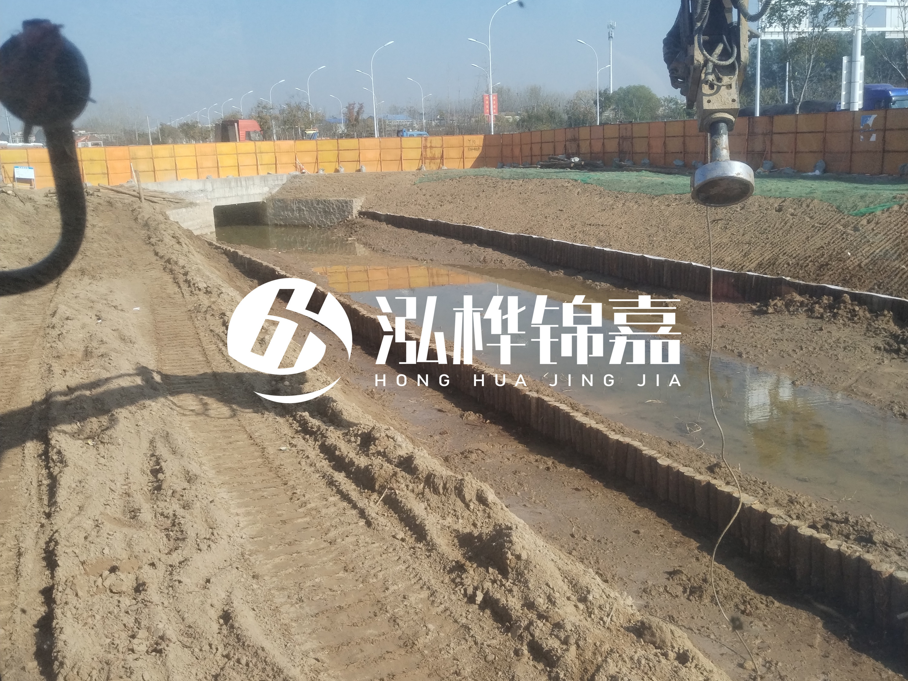 木樁打入地下作用是什么？松木樁在地底下會(huì)爛嗎？