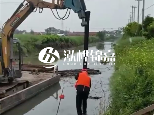 水挖打木樁專業(yè)團(tuán)隊(duì)泓樺錦嘉-最大可以打幾米的木樁？