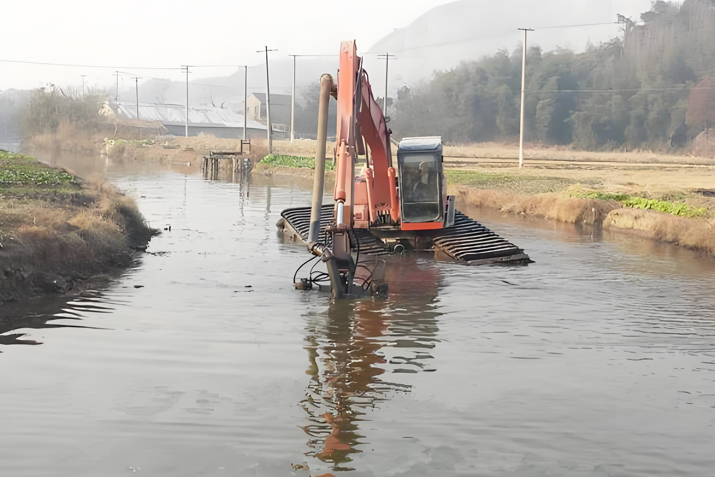 貴州遵義挖機(jī)清淤施工隊(duì)-鄉(xiāng)村溝渠清淤后如何防止再次淤積？