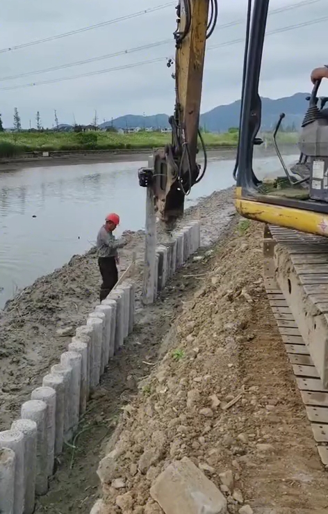 水泥樁批發(fā)廠家泓樺錦嘉 - 水泥圓樁的價(jià)格如何計(jì)算？