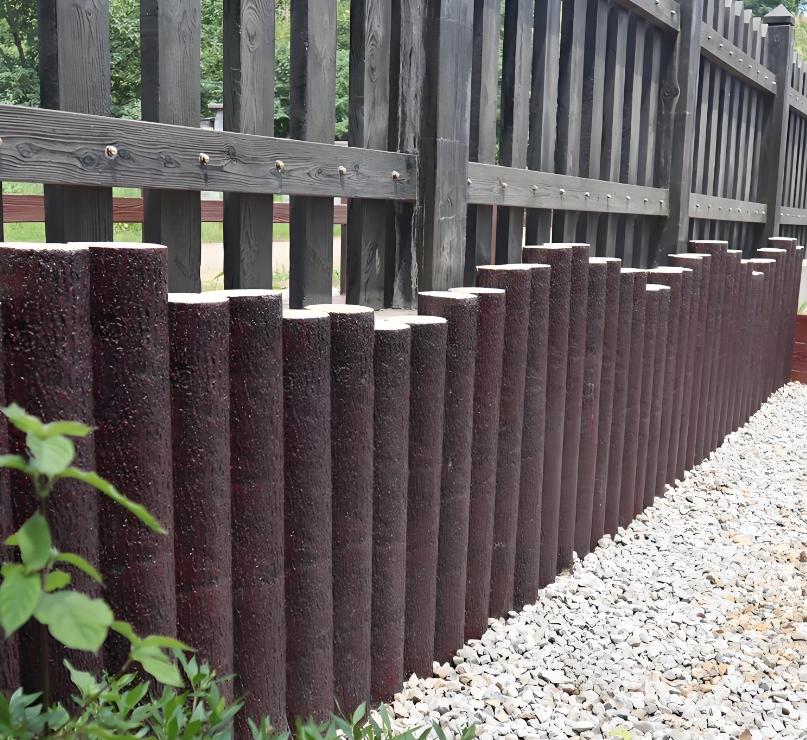 水泥樁批發(fā)廠家泓樺錦嘉-水泥仿木樁的耐久性比實(shí)木樁好嗎？